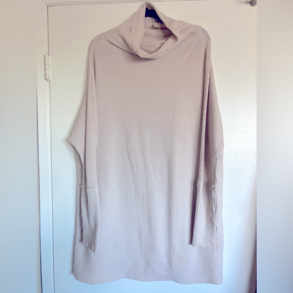 Free People: We The Free Turtle Neck Waffle Material Long Sleeve Tunic Sweater